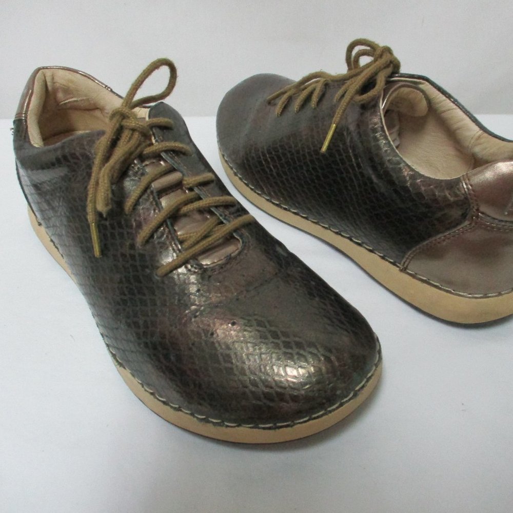 Alegria Essence Walker leather tennis shoes 37 7